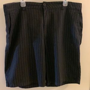 Black and White O’Neill shorts